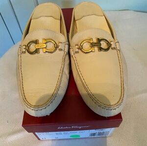 🫟 Salvatore Ferragamo - Magnolia Mule Loafer, Sz 9.5